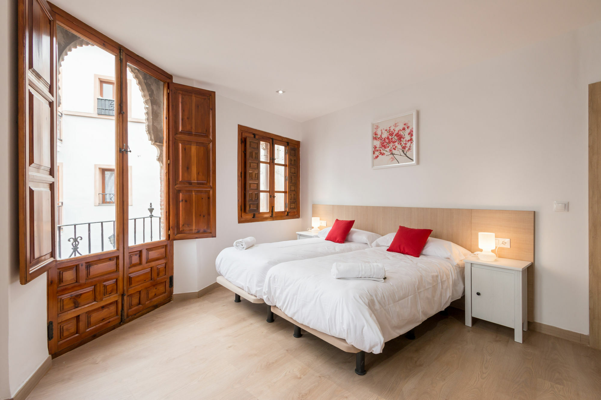 Apartamentos Puerta Nueva Granada Buitenkant foto